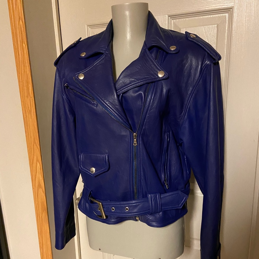 Vintage JOHN MICHAEL Made in USA Leather Biker Jacket! Size Medium!